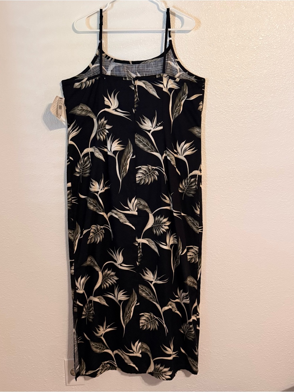 Hilo Hattie Womens Size 20 Black Floral Hawaiian Dress w/ Spaghetti Straps NWT - Picture 12 of 13